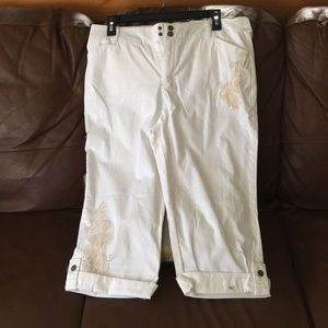 Brand New! Embroidered Capri pants, size 12